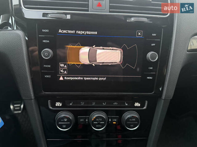 Черный Фольксваген Гольф, объемом двигателя 1.6 л и пробегом 210 тыс. км за 13650 $, фото 18 на Automoto.ua