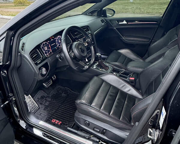 Чорний Фольксваген Гольф, об'ємом двигуна 1.97 л та пробігом 255 тис. км за 25000 $, фото 11 на Automoto.ua