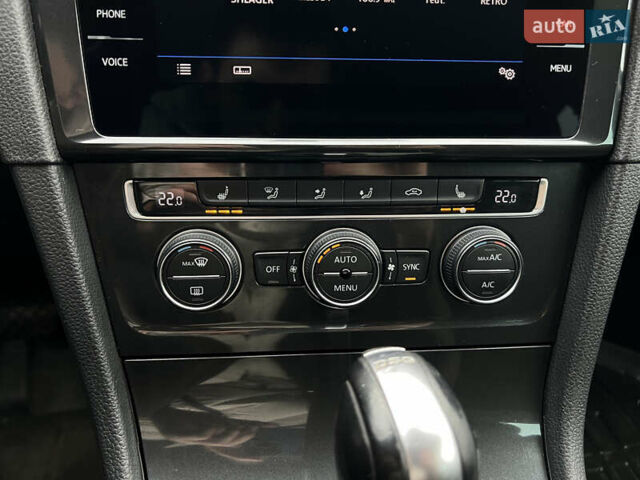 Черный Фольксваген Гольф, объемом двигателя 1.97 л и пробегом 244 тыс. км за 14700 $, фото 16 на Automoto.ua