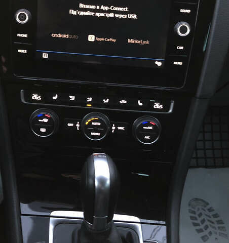 Черный Фольксваген Гольф, объемом двигателя 1.97 л и пробегом 227 тыс. км за 14950 $, фото 40 на Automoto.ua