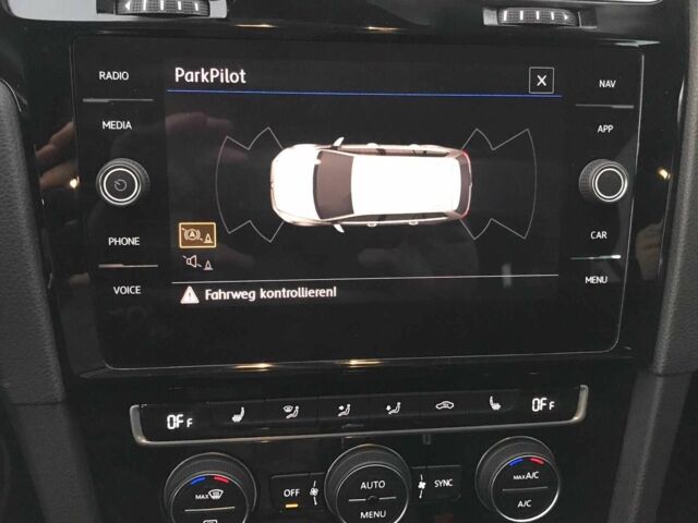 Черный Фольксваген Гольф, объемом двигателя 2 л и пробегом 252 тыс. км за 14200 $, фото 4 на Automoto.ua