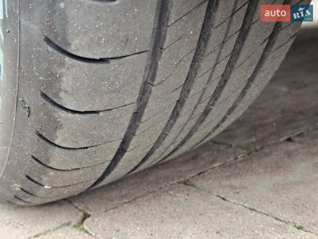 Черный Фольксваген Гольф, объемом двигателя 1.97 л и пробегом 235 тыс. км за 15950 $, фото 71 на Automoto.ua