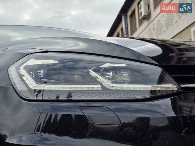 Черный Фольксваген Гольф, объемом двигателя 1.97 л и пробегом 235 тыс. км за 15950 $, фото 51 на Automoto.ua