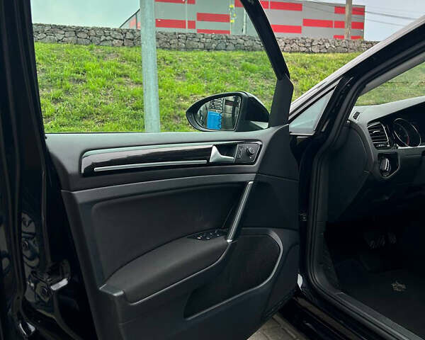 Черный Фольксваген Гольф, объемом двигателя 1.97 л и пробегом 272 тыс. км за 14800 $, фото 10 на Automoto.ua