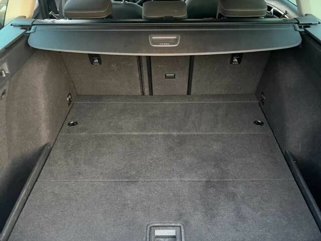 Черный Фольксваген Гольф, объемом двигателя 1.97 л и пробегом 255 тыс. км за 14300 $, фото 7 на Automoto.ua