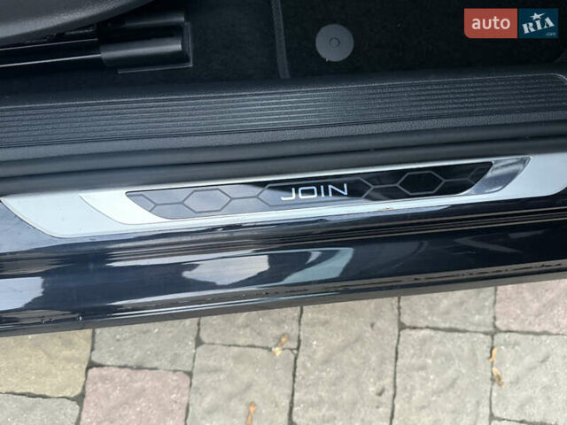 Черный Фольксваген Гольф, объемом двигателя 1.6 л и пробегом 210 тыс. км за 13650 $, фото 35 на Automoto.ua