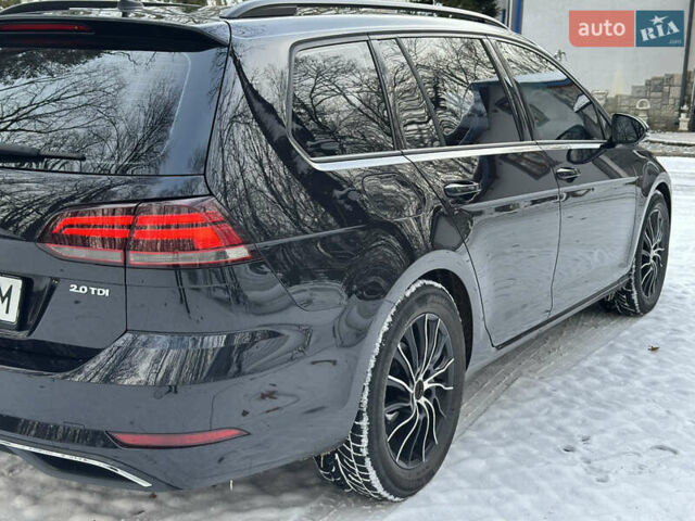 Черный Фольксваген Гольф, объемом двигателя 1.97 л и пробегом 295 тыс. км за 13500 $, фото 10 на Automoto.ua