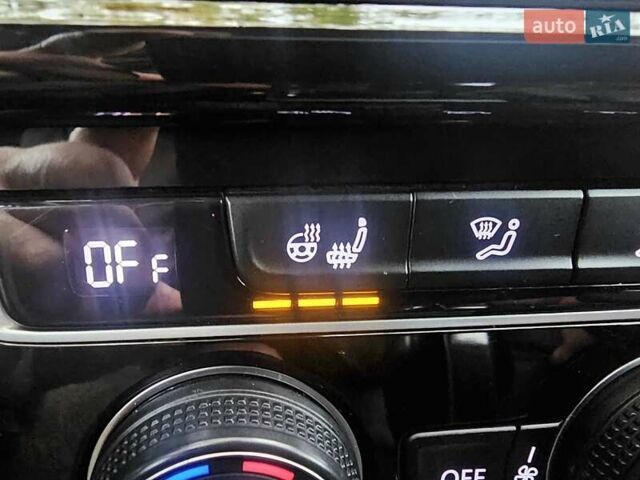 Чорний Фольксваген Гольф, об'ємом двигуна 1.97 л та пробігом 235 тис. км за 15300 $, фото 64 на Automoto.ua