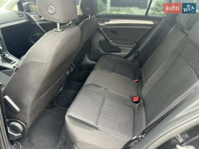 Черный Фольксваген Гольф, объемом двигателя 2 л и пробегом 270 тыс. км за 18500 $, фото 25 на Automoto.ua