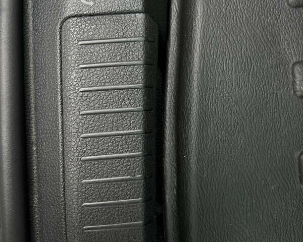 Черный Фольксваген Гольф, объемом двигателя 1.97 л и пробегом 244 тыс. км за 14700 $, фото 34 на Automoto.ua