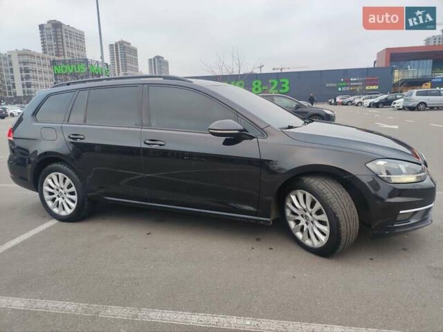 Черный Фольксваген Гольф, объемом двигателя 2 л и пробегом 268 тыс. км за 13500 $, фото 4 на Automoto.ua