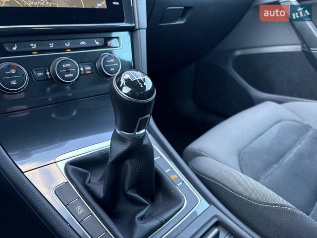 Фольксваген Гольф 2018 в Виннице на Automoto.ua Черный Фольксваген Гольф, объемом двигателя 1.6 л и пробегом 211 тыс. км за 12700 $, фото 57 на Automoto.ua