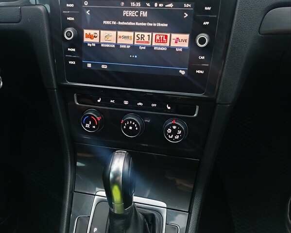 Черный Фольксваген Гольф, объемом двигателя 2 л и пробегом 268 тыс. км за 13500 $, фото 22 на Automoto.ua