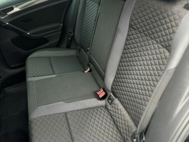 Черный Фольксваген Гольф, объемом двигателя 2 л и пробегом 252 тыс. км за 14200 $, фото 13 на Automoto.ua