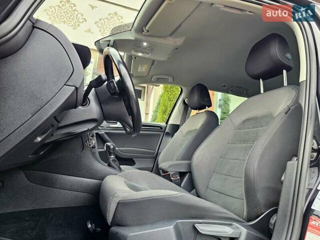 Черный Фольксваген Гольф, объемом двигателя 1.97 л и пробегом 235 тыс. км за 15950 $, фото 112 на Automoto.ua