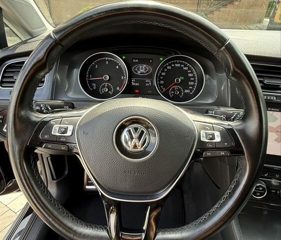 Черный Фольксваген Гольф, объемом двигателя 2 л и пробегом 198 тыс. км за 16950 $, фото 13 на Automoto.ua