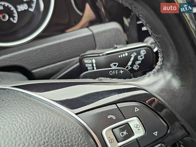 Черный Фольксваген Гольф, объемом двигателя 1.97 л и пробегом 235 тыс. км за 14950 $, фото 112 на Automoto.ua