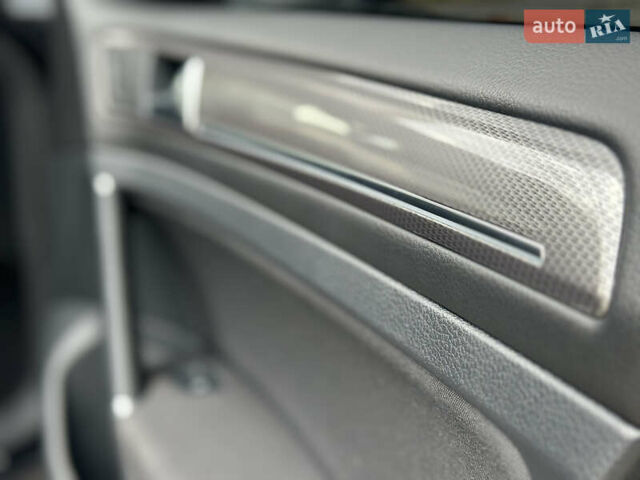 Черный Фольксваген Гольф, объемом двигателя 2 л и пробегом 270 тыс. км за 18500 $, фото 17 на Automoto.ua