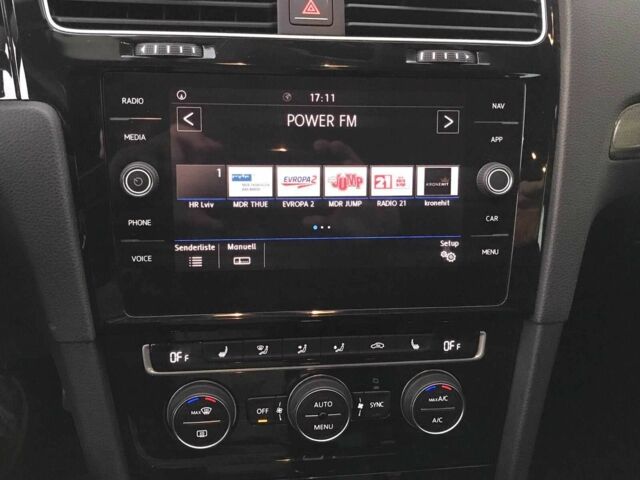 Черный Фольксваген Гольф, объемом двигателя 2 л и пробегом 252 тыс. км за 14200 $, фото 3 на Automoto.ua