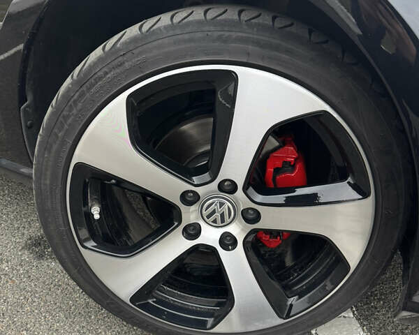 Чорний Фольксваген Гольф, об'ємом двигуна 1.97 л та пробігом 255 тис. км за 25000 $, фото 33 на Automoto.ua