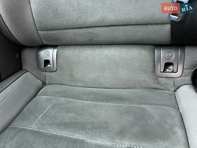 Черный Фольксваген Гольф, объемом двигателя 1.97 л и пробегом 244 тыс. км за 14700 $, фото 30 на Automoto.ua