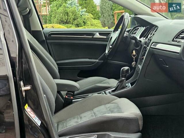 Черный Фольксваген Гольф, объемом двигателя 1.97 л и пробегом 235 тыс. км за 15950 $, фото 10 на Automoto.ua