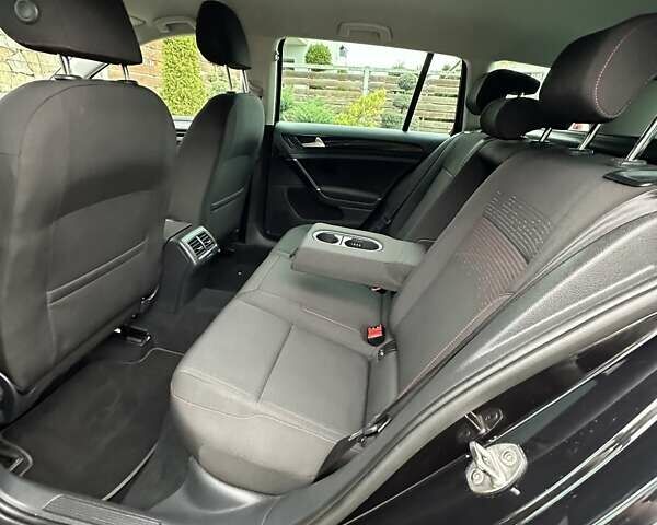 Черный Фольксваген Гольф, объемом двигателя 1.97 л и пробегом 230 тыс. км за 14999 $, фото 93 на Automoto.ua