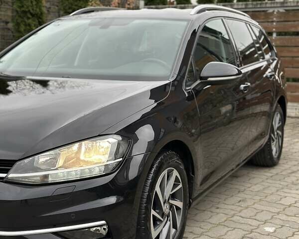 Черный Фольксваген Гольф, объемом двигателя 1.97 л и пробегом 230 тыс. км за 14999 $, фото 9 на Automoto.ua