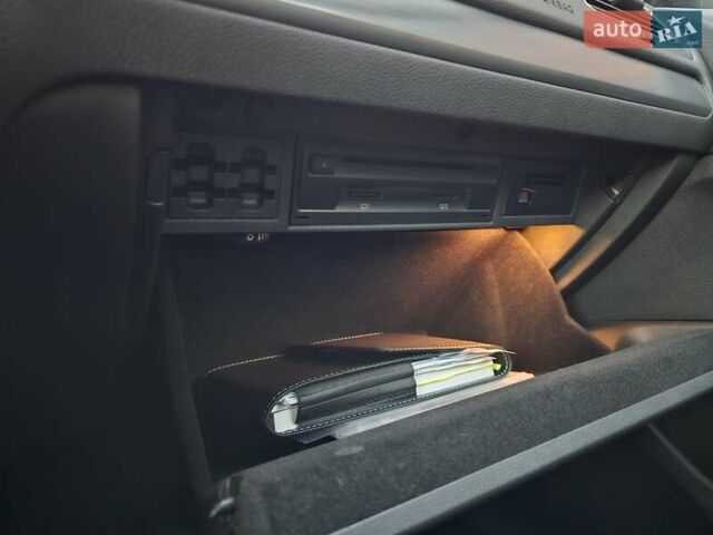 Черный Фольксваген Гольф, объемом двигателя 1.97 л и пробегом 223 тыс. км за 15400 $, фото 47 на Automoto.ua