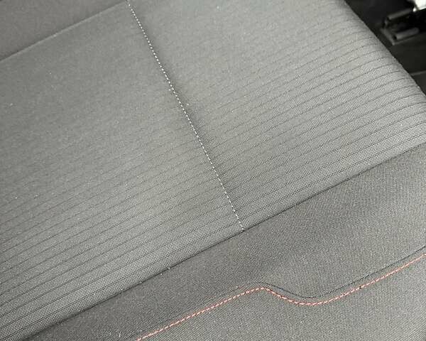 Черный Фольксваген Гольф, объемом двигателя 2 л и пробегом 230 тыс. км за 14999 $, фото 109 на Automoto.ua