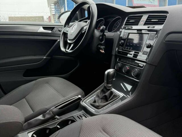 Чорний Фольксваген Гольф, об'ємом двигуна 1.4 л та пробігом 150 тис. км за 12500 $, фото 10 на Automoto.ua