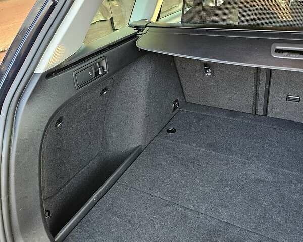 Черный Фольксваген Гольф, объемом двигателя 1.97 л и пробегом 223 тыс. км за 15400 $, фото 63 на Automoto.ua