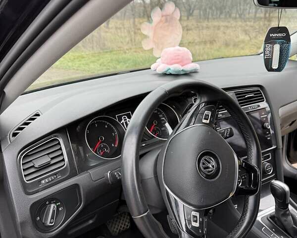 Черный Фольксваген Гольф, объемом двигателя 1.97 л и пробегом 270 тыс. км за 14300 $, фото 10 на Automoto.ua