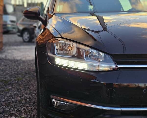 Черный Фольксваген Гольф, объемом двигателя 1.97 л и пробегом 223 тыс. км за 15400 $, фото 16 на Automoto.ua