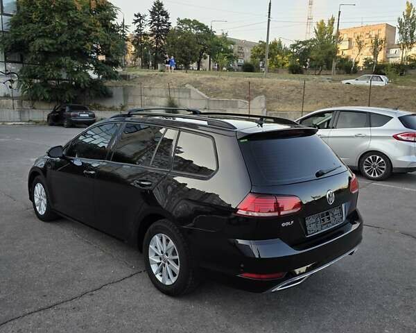 Чорний Фольксваген Гольф, об'ємом двигуна 1.39 л та пробігом 102 тис. км за 11900 $, фото 4 на Automoto.ua