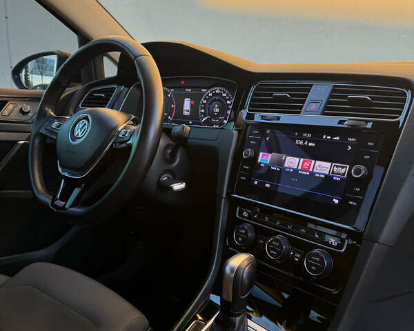 Фольксваген Гольф 2019 в Дрогобыче на Automoto.ua Черный Фольксваген Гольф, объемом двигателя 1.97 л и пробегом 202 тыс. км за 14999 $, фото 69 на Automoto.ua