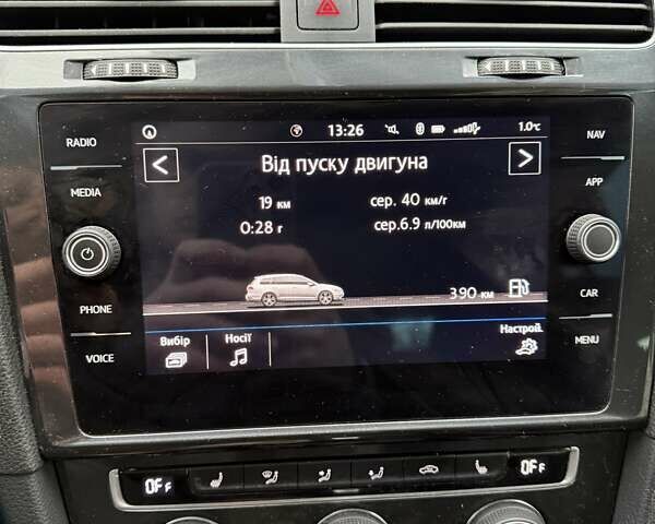 Черный Фольксваген Гольф, объемом двигателя 1.97 л и пробегом 270 тыс. км за 14300 $, фото 20 на Automoto.ua