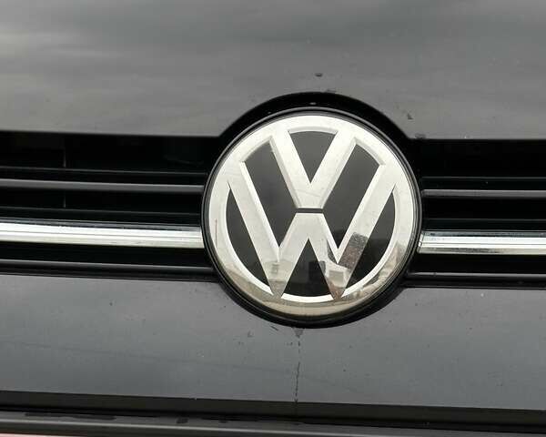 Черный Фольксваген Гольф, объемом двигателя 1.97 л и пробегом 230 тыс. км за 14999 $, фото 23 на Automoto.ua