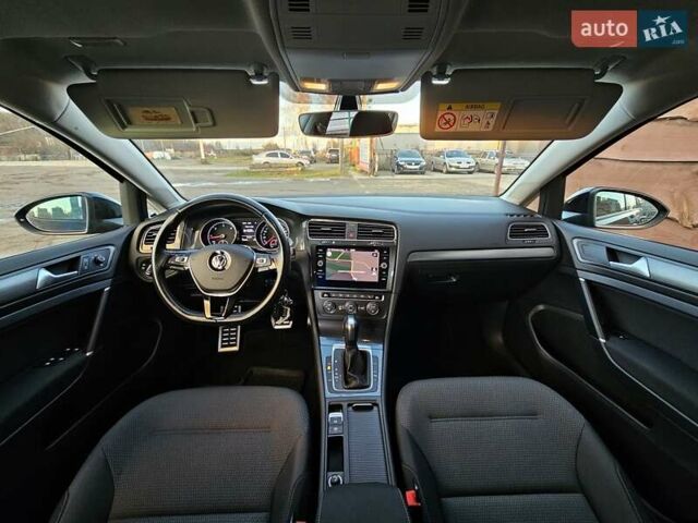 Черный Фольксваген Гольф, объемом двигателя 1.97 л и пробегом 223 тыс. км за 15400 $, фото 24 на Automoto.ua