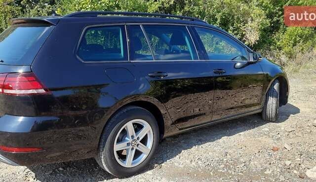 Черный Фольксваген Гольф, объемом двигателя 1.6 л и пробегом 105 тыс. км за 15999 $, фото 8 на Automoto.ua