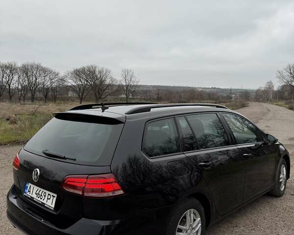 Черный Фольксваген Гольф, объемом двигателя 1.97 л и пробегом 270 тыс. км за 14300 $, фото 5 на Automoto.ua