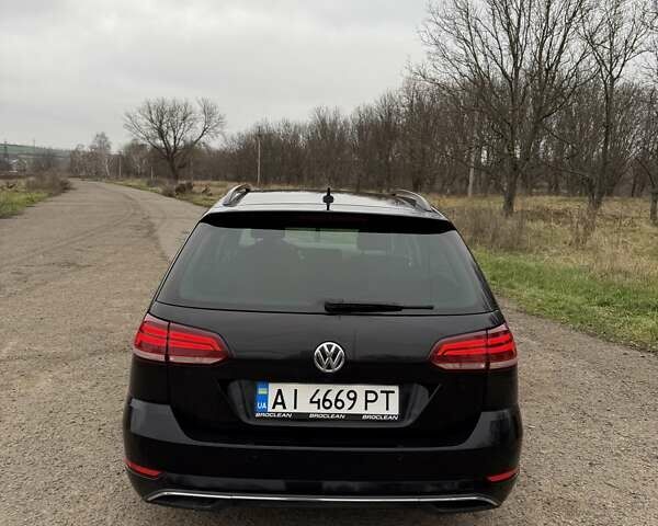 Черный Фольксваген Гольф, объемом двигателя 1.97 л и пробегом 270 тыс. км за 14300 $, фото 4 на Automoto.ua