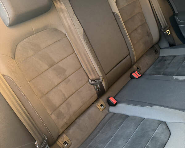 Фольксваген Гольф 2019 в Дрогобыче на Automoto.ua Черный Фольксваген Гольф, объемом двигателя 1.97 л и пробегом 202 тыс. км за 14999 $, фото 74 на Automoto.ua