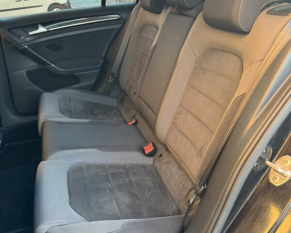 Фольксваген Гольф 2019 в Дрогобыче на Automoto.ua Черный Фольксваген Гольф, объемом двигателя 1.97 л и пробегом 202 тыс. км за 14999 $, фото 76 на Automoto.ua