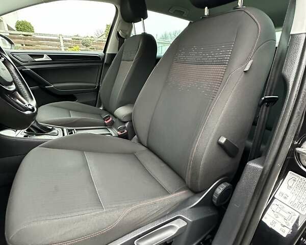 Черный Фольксваген Гольф, объемом двигателя 2 л и пробегом 230 тыс. км за 14999 $, фото 72 на Automoto.ua