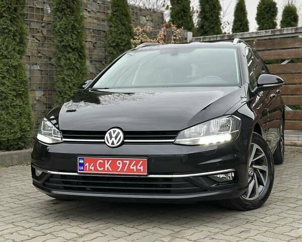 Черный Фольксваген Гольф, объемом двигателя 1.97 л и пробегом 230 тыс. км за 14999 $, фото 19 на Automoto.ua