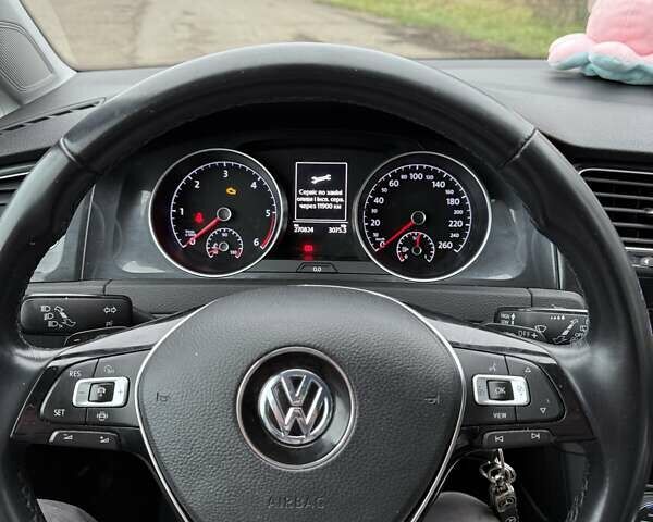Черный Фольксваген Гольф, объемом двигателя 1.97 л и пробегом 270 тыс. км за 14300 $, фото 22 на Automoto.ua