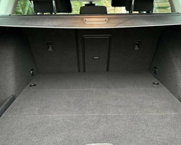 Черный Фольксваген Гольф, объемом двигателя 1.97 л и пробегом 230 тыс. км за 14999 $, фото 135 на Automoto.ua