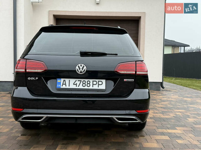 Черный Фольксваген Гольф, объемом двигателя 1.8 л и пробегом 152 тыс. км за 12999 $, фото 1 на Automoto.ua