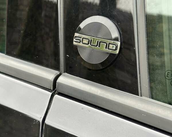 Черный Фольксваген Гольф, объемом двигателя 1.97 л и пробегом 230 тыс. км за 14999 $, фото 46 на Automoto.ua